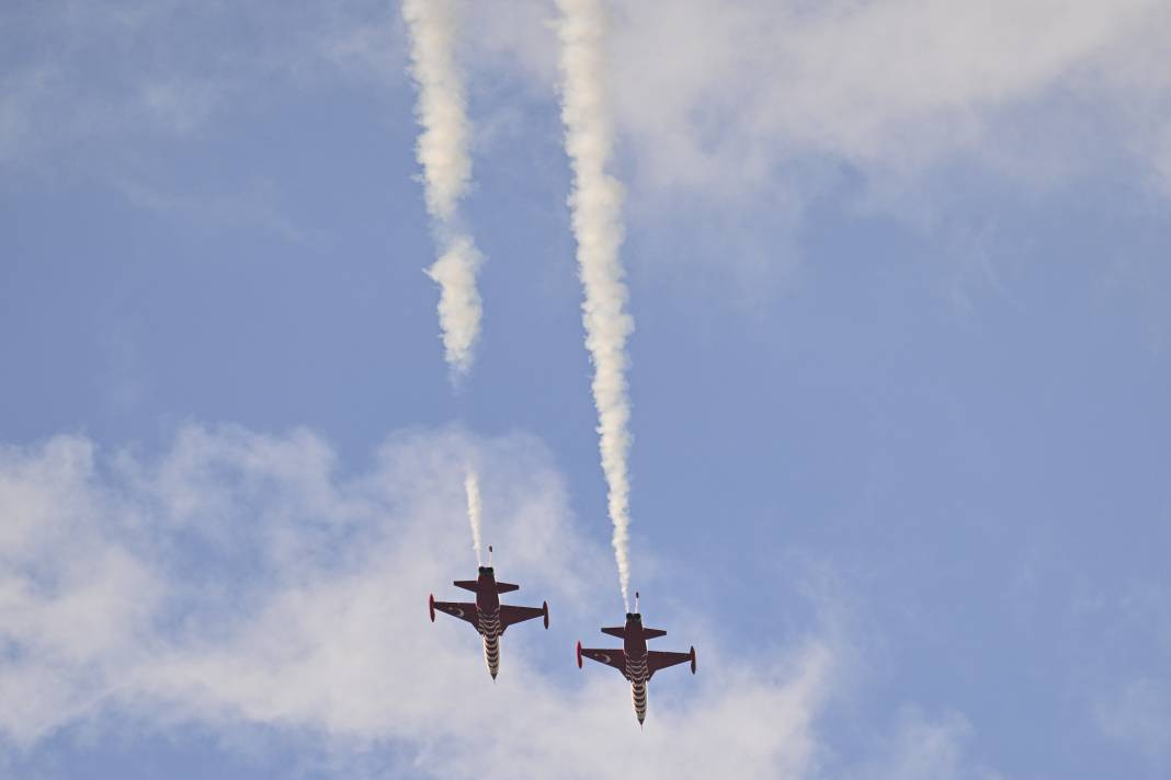 Türk Yıldızları’ndan 30 Ağustos’ta Anıtkabir’de saygı uçuşu - Resim: 32